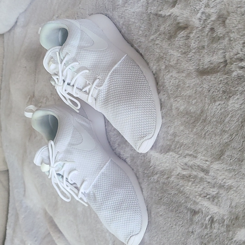 Nike White Shoes, Never Worn. Size 8